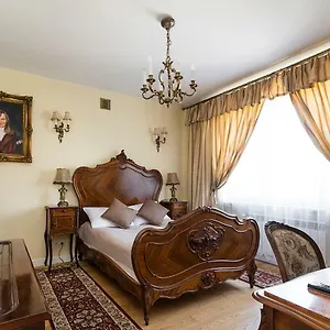 https://at-the-fountain-apartment.warsawhotelspoland.com